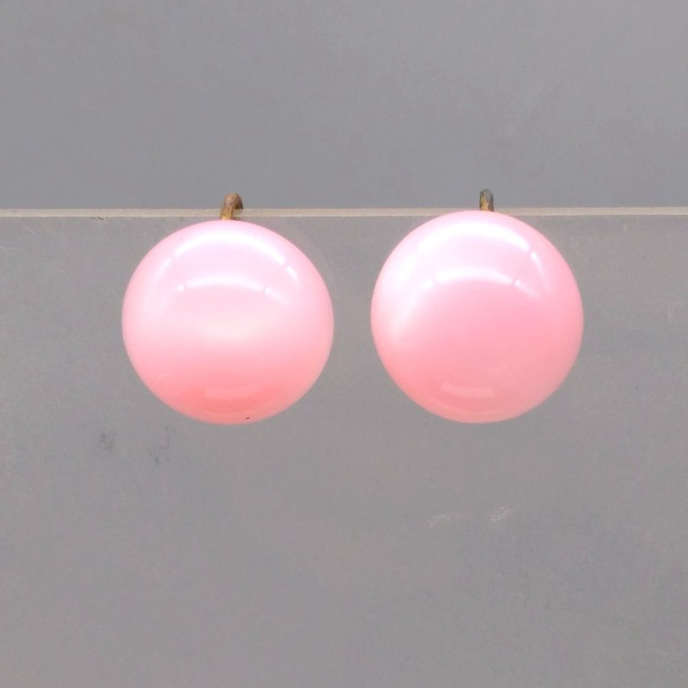 Vintage Pink Moonglow Bead Earrings on Screw Back, Pastel Blush Lucite 1930s